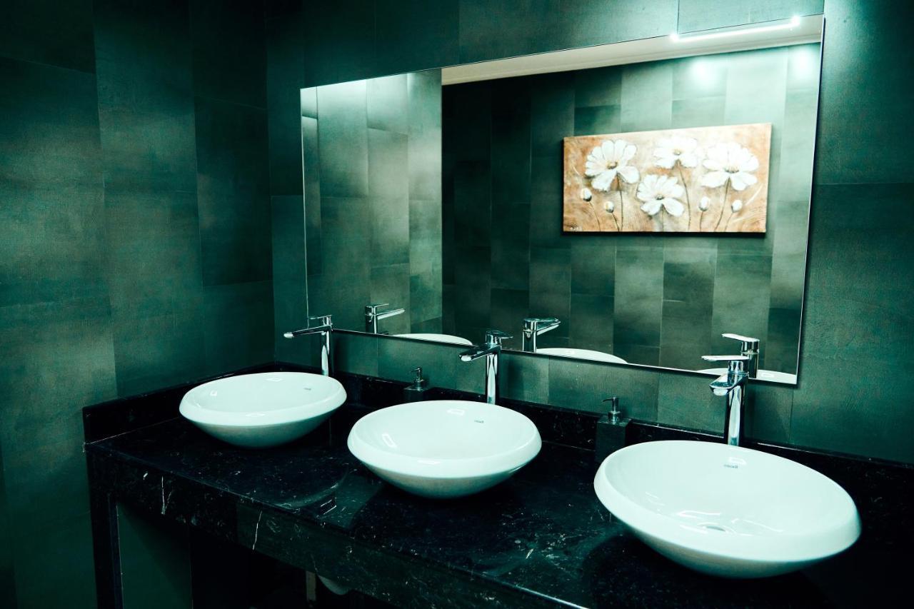Sanatoriy-Hotel Feofaniya Kiev Luaran gambar